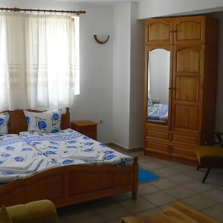 Hotel Pri Chakara