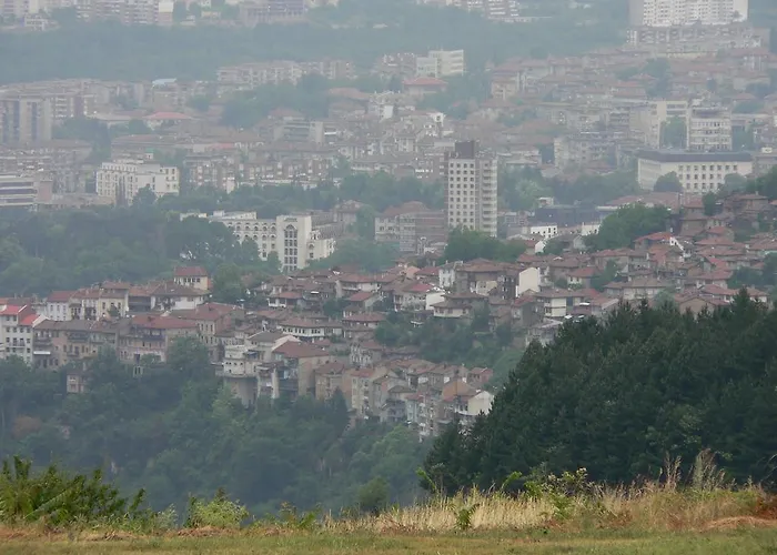 Pri Chakara Hotel 2*