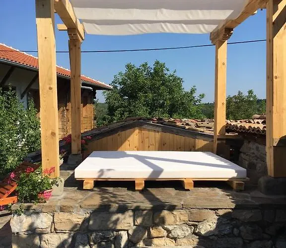 Pri Chakara 2* Arbanasi