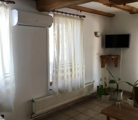 Hotel Pri Chakara 2*